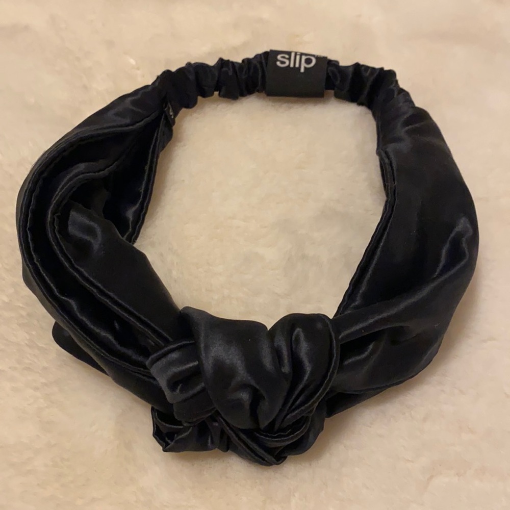 Slip Black Knot Headband